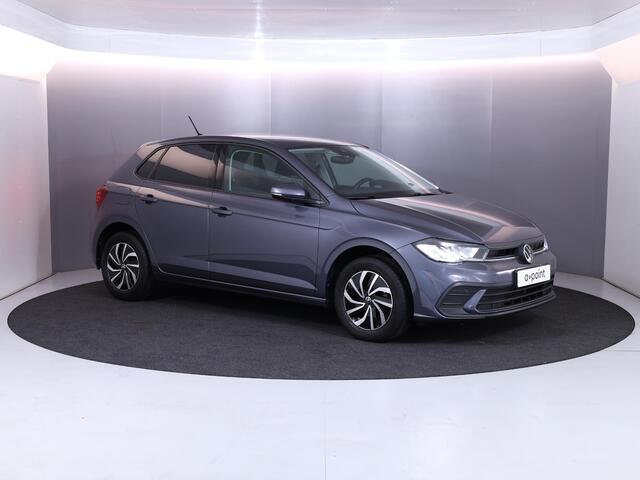 Volkswagen POLO 1.0 TSI Life 95 pk Automaat (DSG) | Verlengde garantie | Navigatie | Parkeersensoren | Achteruitrijcamera | Adaptieve cruise control | Stoelverwarming |