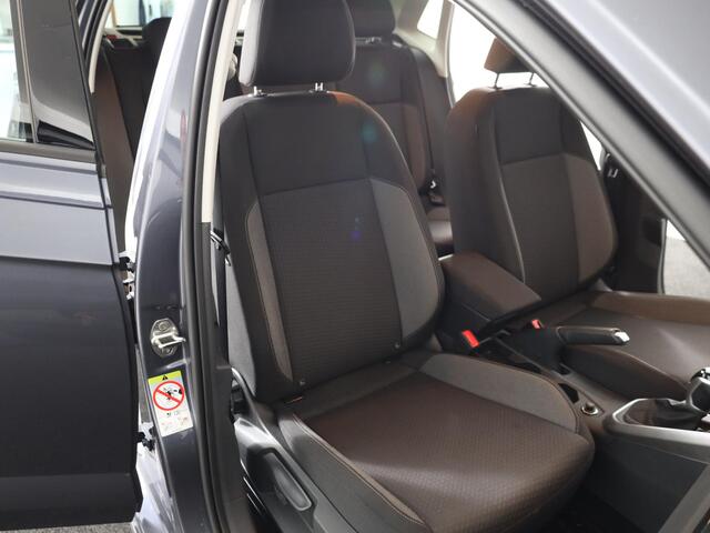 Volkswagen POLO 1.0 TSI Life 95 pk Automaat (DSG) | Verlengde garantie | Navigatie | Parkeersensoren | Achteruitrijcamera | Adaptieve cruise control | Stoelverwarming |