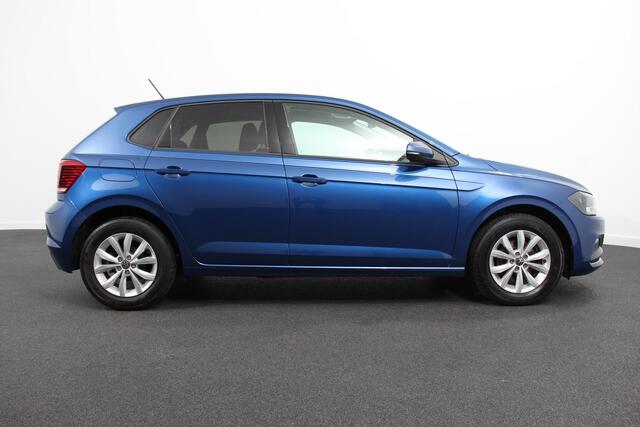 Volkswagen POLO 1.0 TSI 110 pk DSG Highline | Navigatie | Apple Carplay/Android Auto | Parkeersensoren | Adaptive Cruise Control | Afneembare trekhaak | Getinte ramen | Stoelverwarming | Climatronic