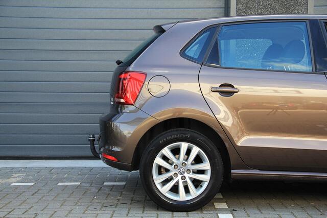 Volkswagen POLO 1.2 TSI 90pk Highline | Multifunctioneel stuurwiel ACC | Groot infotainment scherm | Stoelverwarming | Cruise control | Trekhaak | Parkeersensoren | Vol!