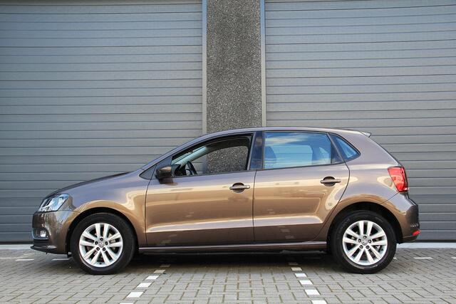 Volkswagen POLO 1.2 TSI 90pk Highline | Multifunctioneel stuurwiel ACC | Groot infotainment scherm | Stoelverwarming | Cruise control | Trekhaak | Parkeersensoren | Vol!