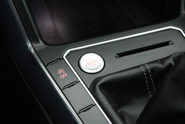 Volkswagen POLO 1.0 TSI 95pk 2x R-Line Keyless Camera Beats Led Navigatie Panoramadak