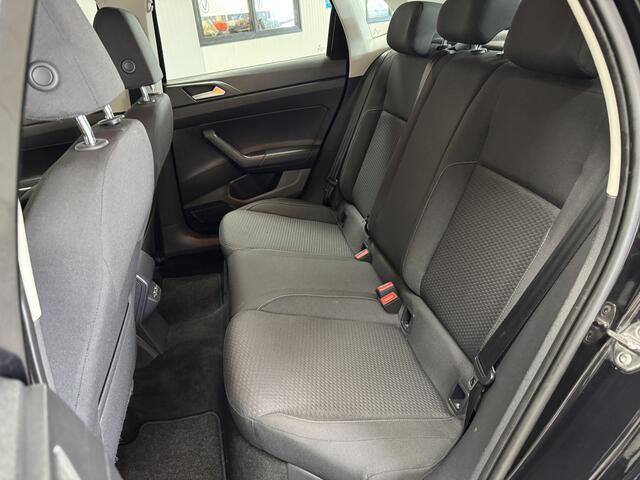 Volkswagen POLO 1.0 TSI Comfortline/ PDC V+A/ Apple + Android/ DAB+/ Navi/ Airco/ Adaptive Cruise/ Elek. pakket/ Isofix/ Bluetooth/ Armsteun/ Multi. LEDER. Stuur/ Mistl./ LED Dagrijverl.