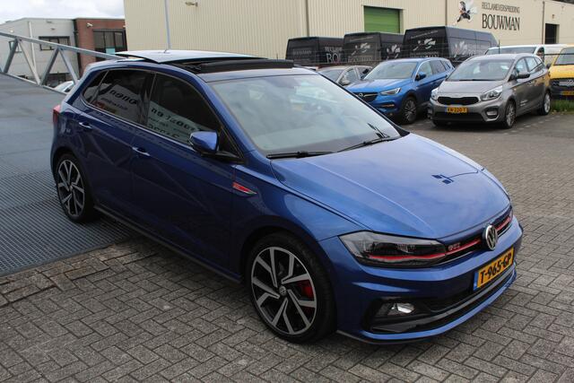 Volkswagen POLO 2.0 TSI GTI Automaat/Panoramadak/Virtueel dashboard/Velours lederen bekleding/Navigatie/Stoelverwarming/Apple carplay/Cruise control adaptief/Spiegels inklapbaar/Parkeer assistent/Climate control/Parkeersensoren voor en achter