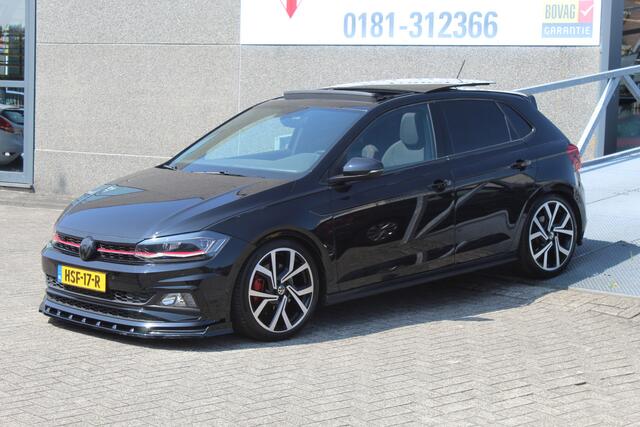 Volkswagen POLO 2.0 TSI GTI Automaat/Panoramadak/Navigatie/Achteruitrijcamera/Adaptive cruise control/Climate control/Keyless/Parkeersensoren rondom/DAB/18'' Lichtmetalen velgen/LED koplampen/Bluetooth.