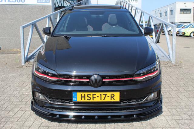Volkswagen POLO 2.0 TSI GTI Automaat/Panoramadak/Navigatie/Achteruitrijcamera/Adaptive cruise control/Climate control/Keyless/Parkeersensoren rondom/DAB/18'' Lichtmetalen velgen/LED koplampen/Bluetooth.