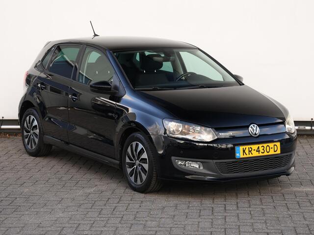 Volkswagen POLO 1.0 BlueMotion Connected Series 95pk | Navigatie | Cruise control | Airco | Parkeersensoren | Alarm | Lichtmetalen velgen | Spraakbediening | Nederlandse auto