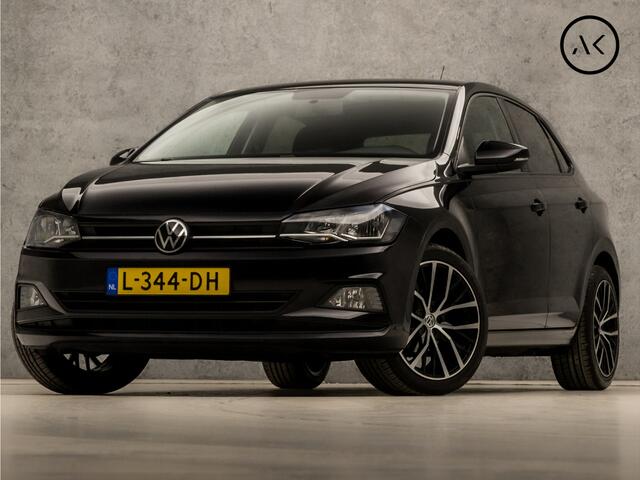 Volkswagen POLO 1.0 TSI Sportline Automaat (APPLE CARPLAY, PARKEERSENSOREN, LM VELGEN, GETINT GLAS, SPORTSTOELEN, ADAPTIVE CRUISE, PARKEERSENSOREN, NIEUWSTAAT)