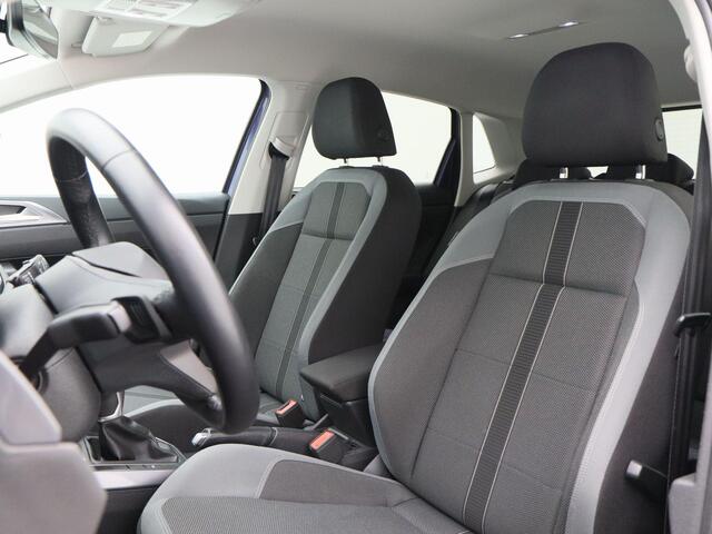 Volkswagen POLO 1.0 TSi Automaat Style | Full LED | Climate Controle | 17 Inch | Privacy Glass | Camera | Navigatie | 66.921 Km!!