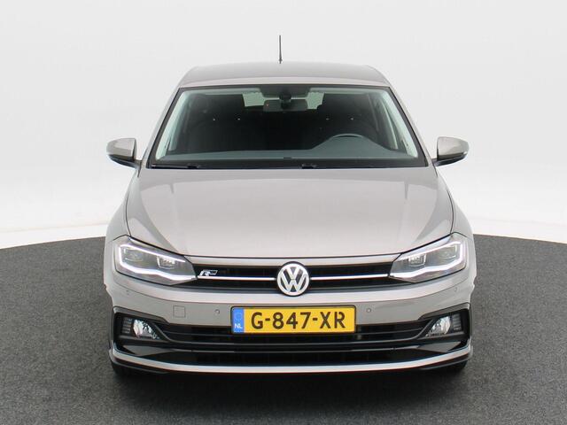 Volkswagen POLO 1.0 TSi R-Line | Full LED | Navigatie | Trekhaak | Privacy Glass | Parkeersensoren | 147.681 Km!!