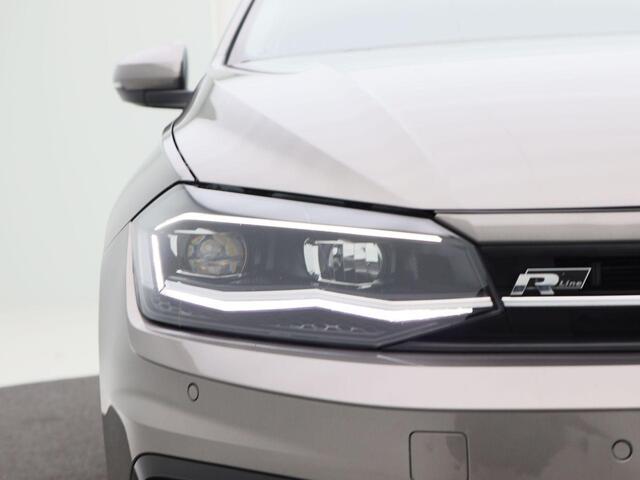 Volkswagen POLO 1.0 TSi R-Line | Full LED | Navigatie | Trekhaak | Privacy Glass | Parkeersensoren | 147.681 Km!!