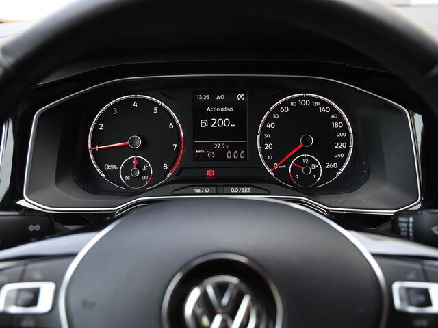 Volkswagen POLO 1.0 TSI Highline 95 pk | Parkeersensoren | Climate control | Navigatie | Cruise control | 16 inch Velgen