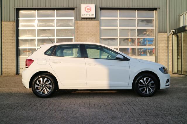 Volkswagen POLO 1.0 TSI | Carplay | Digitaal Dash | Als Nieuw! |