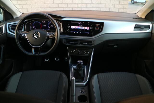 Volkswagen POLO 1.0 TSI | Carplay | Digitaal Dash | Als Nieuw! |