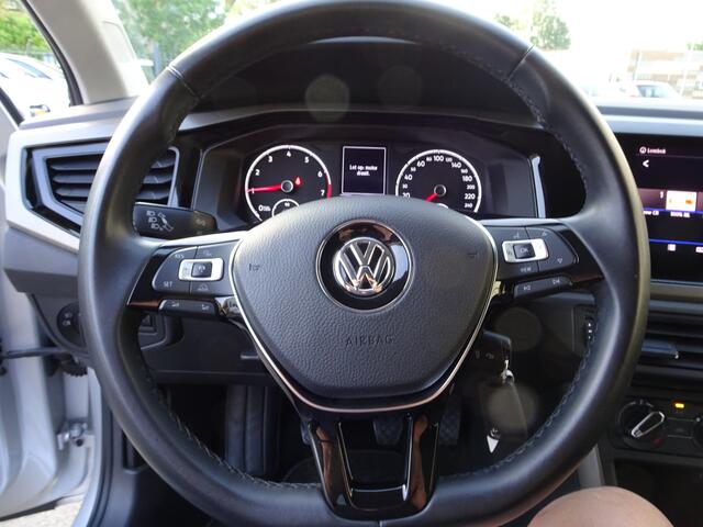 Volkswagen POLO 1.0 TSI Comfortline Airco, navigatie, parkeersensoren voor en achter, cruise controle, enz.