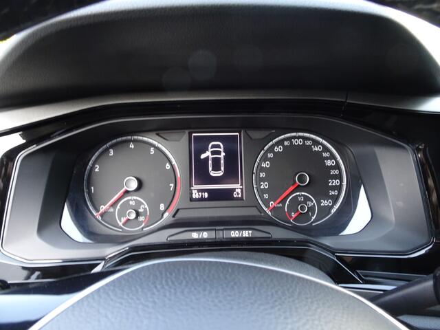 Volkswagen POLO 1.0 TSI Comfortline Airco, navigatie, cruise controle, parkeersensoren voor en achter, enz.
