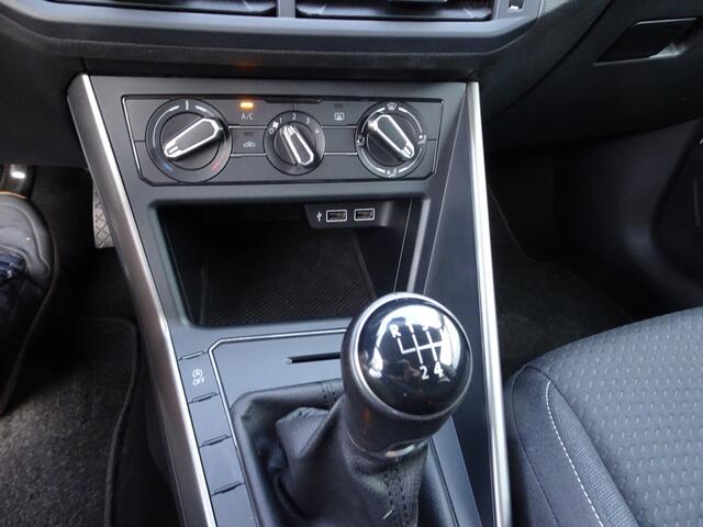 Volkswagen POLO 1.0 TSI Comfortline Airco, navigatie, cruise controle, parkeersensoren voor en achter, enz.