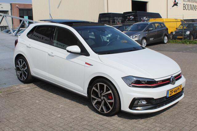 Volkswagen POLO 2.0 TSI GTI Automaat Org. Nederlands/Dealeronderhouden/Panoramadak/Navigatie/Achteruitrijcamera/Virual cockpit/Adaptive cruise control/Climate control/Keyless/Parkeersensoren rondom/DAB/Apple carplay/18'' Lichtmetalen velgen/LED koplampen/Bluetooth.