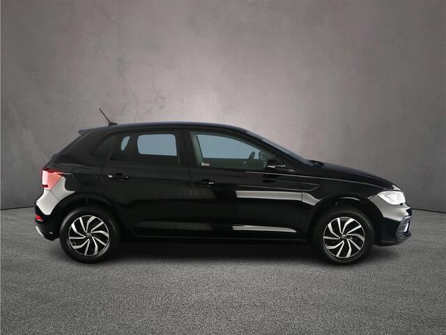 Volkswagen POLO Life 1.0 TSI 95pk Adaptive cruise control, Parkeersensoren, Airco, App connect, LED koplampen, Stoelverwarming, DAB, Radio, Bluetooth