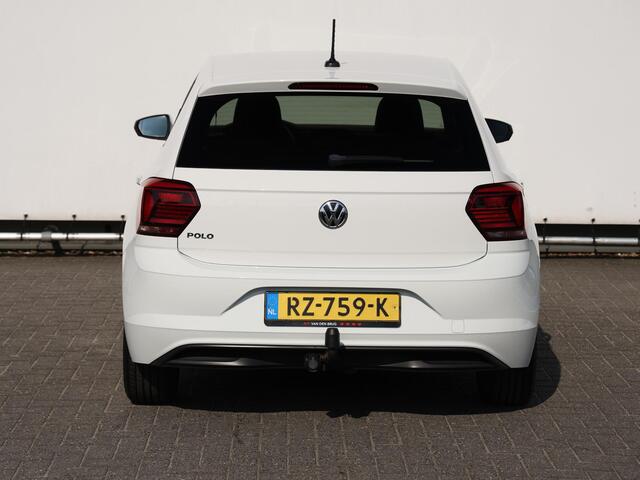 Volkswagen POLO 1.0 TSI Comfortline 95PK | Navigatie | trekhaak | | Cruise control | 16" LMV
