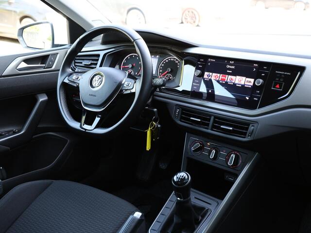 Volkswagen POLO 1.0 TSI Comfortline 95PK | Navigatie | trekhaak | | Cruise control | 16" LMV