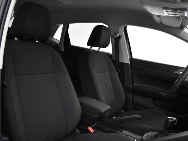 Volkswagen POLO 1.0 Tsi 95pk DSG Highline · Keyless · Apple/Android Car Play · Navi · P-Sensoren · Limiter · 15'' Inch ·