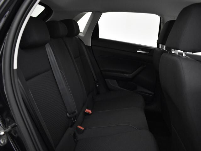 Volkswagen POLO 1.0 Tsi 95pk DSG Highline · Keyless · Apple/Android Car Play · Navi · P-Sensoren · Limiter · 15'' Inch ·