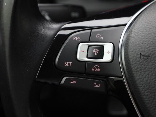 Volkswagen POLO 1.0TSI/95PK DSG Comfortline · Navigatie · Airco · Parkeersensoren