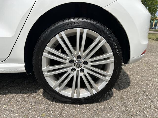 Volkswagen POLO 1.2 TSI Comfortline 90PK AUT NAVI CRUISE TRHK NAP!