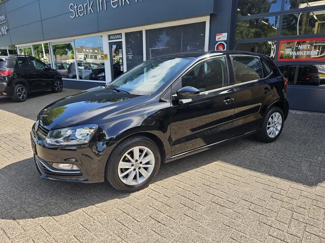 Volkswagen POLO 1.2 TSI Comfortline Business R / Airco/ Navigatie/ Cruise/ Apple carplay/ PDC/ LM Velgen/ R-Line pakket