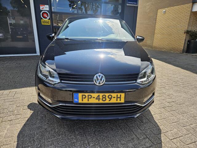 Volkswagen POLO 1.2 TSI Comfortline Business R / Airco/ Navigatie/ Cruise/ Apple carplay/ PDC/ LM Velgen/ R-Line pakket