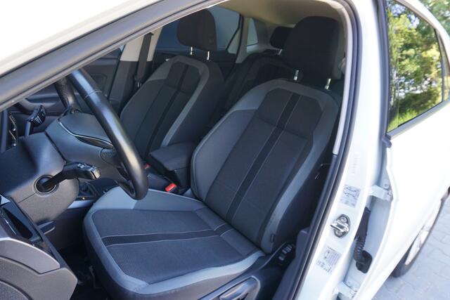 Volkswagen POLO 1.0 TSI Comfortline Business | Climate Control | Cruise Control | Airco | Navigatie | 15'' LM |