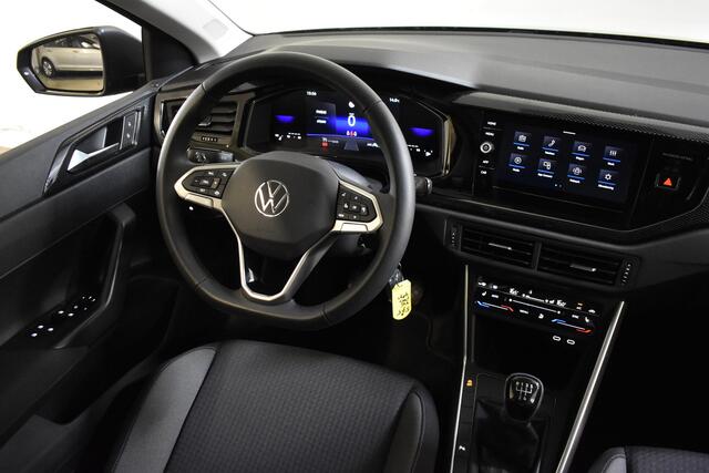 Volkswagen POLO 1.0 POLO LIFE VIRTUAL/PDC/NAVI