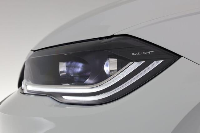 Volkswagen POLO R-Line Edition 1.0 TSI 70 kW / 95 pk | Camera | IQ Light | Stoelverwarming | Navi | ACC | 17 inch