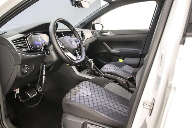 Volkswagen POLO R-Line 1.0 TSI 95pk DSG Automaat Adaptive cruise control, Achteruitrijcamera, LED matrix koplampen, App connect, Parkeersensoren, Stoelverwarming