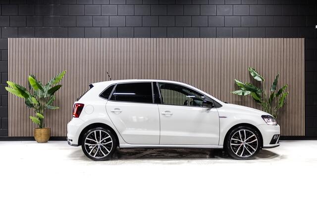 Volkswagen POLO 1.8 TSI GTI | Pano | Navi | Led |