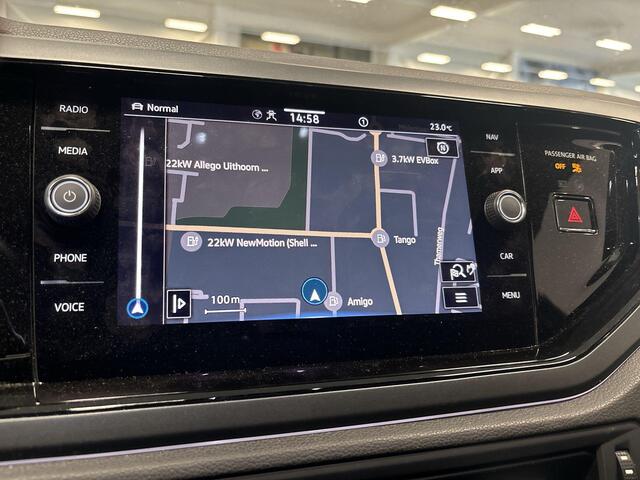 Volkswagen POLO 1.0 Tsi 95pk R-Line · Apple/Android Car Play · Navi · P-Sensoren · Virtual Cockpit · Getint Glas · 16'' Inch · Garantie t/m 26-05-2027 of 100.000km