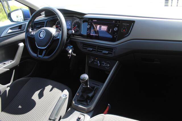 Volkswagen POLO 1.0 TSI Comfortline Navigatie/Airco/Adaptive cruise control/Parkeersensoren rondom/Apple carplay/Multifunctioneel stuurwiel/DAB+.