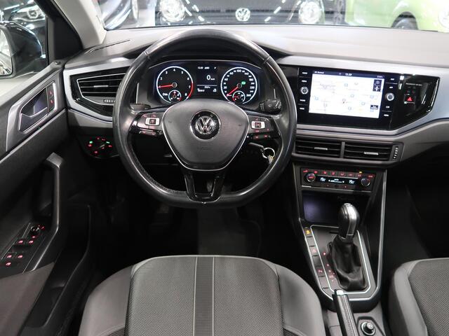 Volkswagen POLO 1.0 TSI Highline R-Line Automaat Panoramadak NL-auto Sportvelgen ACC Navigatie App Connect NAP nette staat Sportstoelen Extra getint glas