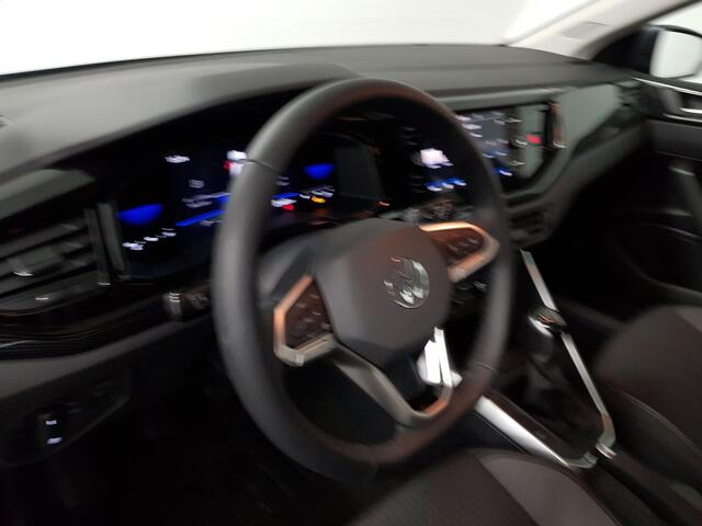 Volkswagen POLO 1.0 TSI Life | Navigatie | Digitale Cockpit | Airco | Parkeer sensoren V+A | LED | Lichtmetalen Velgen