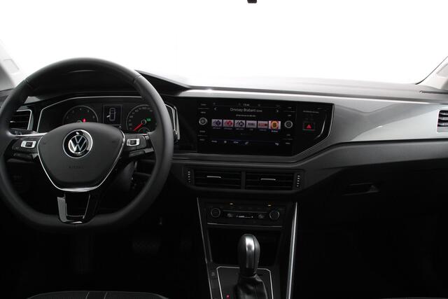 Volkswagen POLO 1.0 TSI DSG Highline | Navigatie | Apple Carplay / Android Auto | Climate Control | Cruise control | Lichtmetalen Velgen
