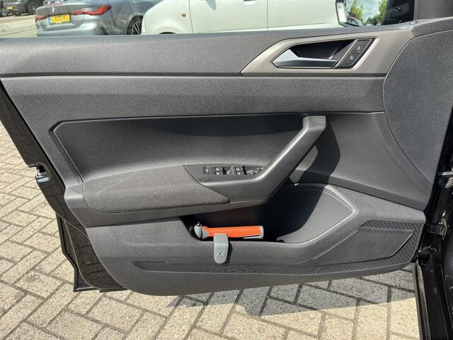 Volkswagen POLO 1.0 TSI Comfortline Automaat | parkeersensoren