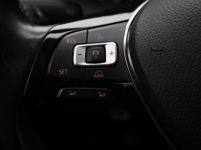 Volkswagen POLO 1.0TSI/95PK Comfortline · Apple Car Play · Airco · Parkeersensoren · Adaptive cruise control ·