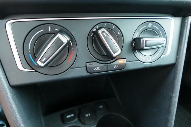Volkswagen POLO 1.0 Comfortline Edition. Carplay/Android, Navi, Airco, Cruise