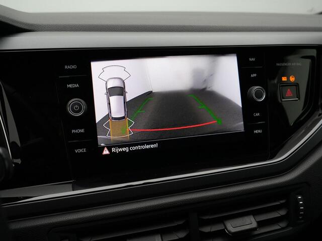 Volkswagen POLO 1.0 TSI 95 pk DSG R-Line | Achteruitrijcamera | Navigatie | Stoelverwarming | Adaptive Cruise