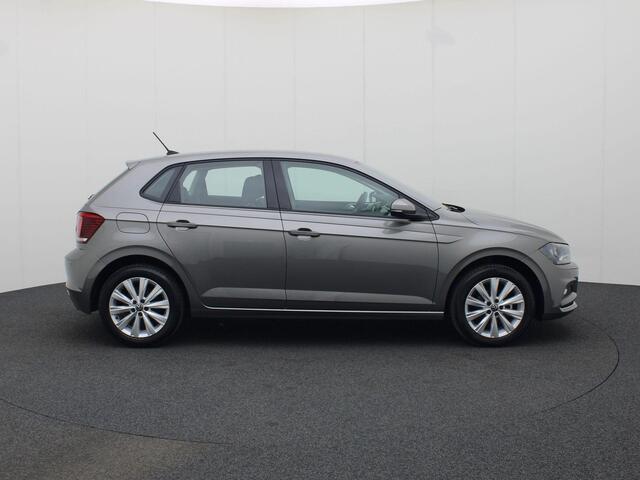 Volkswagen POLO 1.0TSI/95PK Comfortline · Apple Car Play · Stoelverwarming · 16'' velgen · Parkeersensoren · Airco
