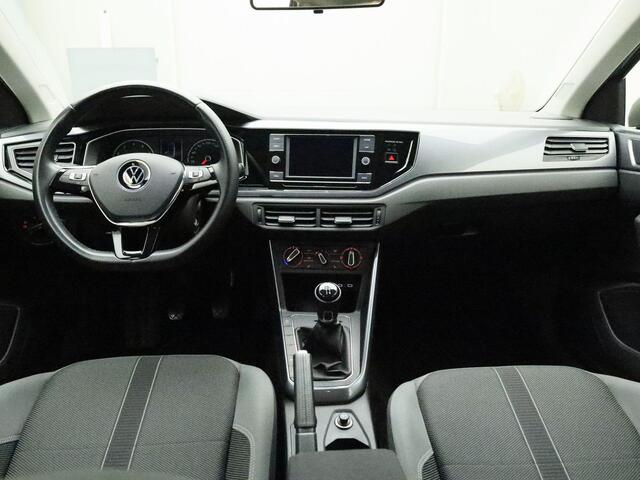 Volkswagen POLO 1.0TSI/95PK Comfortline · Apple Car Play · Stoelverwarming · 16'' velgen · Parkeersensoren · Airco