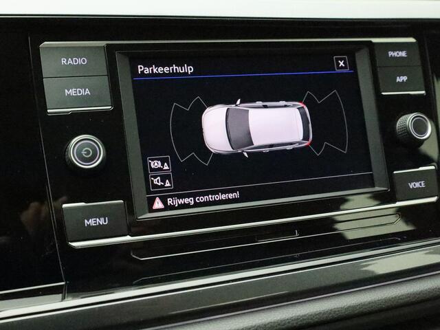 Volkswagen POLO 1.0TSI/95PK Comfortline · Apple Car Play · Stoelverwarming · 16'' velgen · Parkeersensoren · Airco
