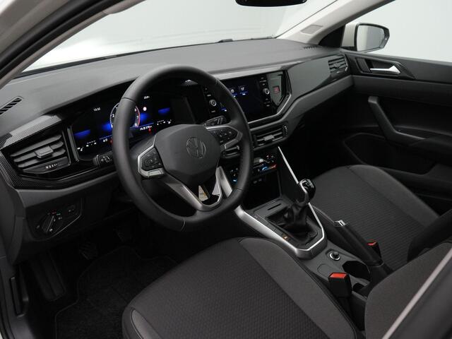 Volkswagen POLO 1.0 TSI 95 pk Life Business | Navigatie | Stoelverwarming | Parkeersensoren voor/achter | Adaptive Cruise