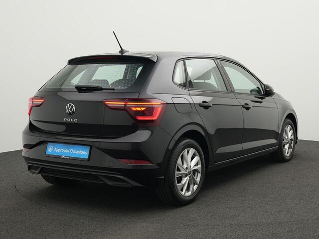 Volkswagen POLO 1.0 TSI 95 pk Style | IQ Light | Parkeersensoren voor/achter | Stoelverwarming | 16 inch